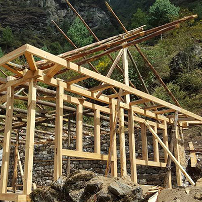 Rebuilding on the Everest trail on the way to Namche.
